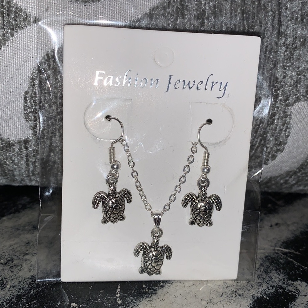 🛍️Turtle Jewelry Set 🐢 🛍️3 for $13🛍️ SALE!!